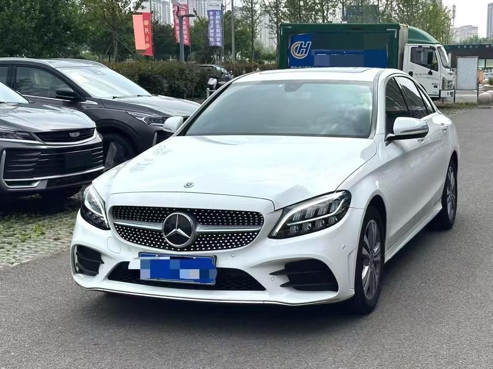 Mercedes-Benz C-Class 2021 — фото автомобиля 1