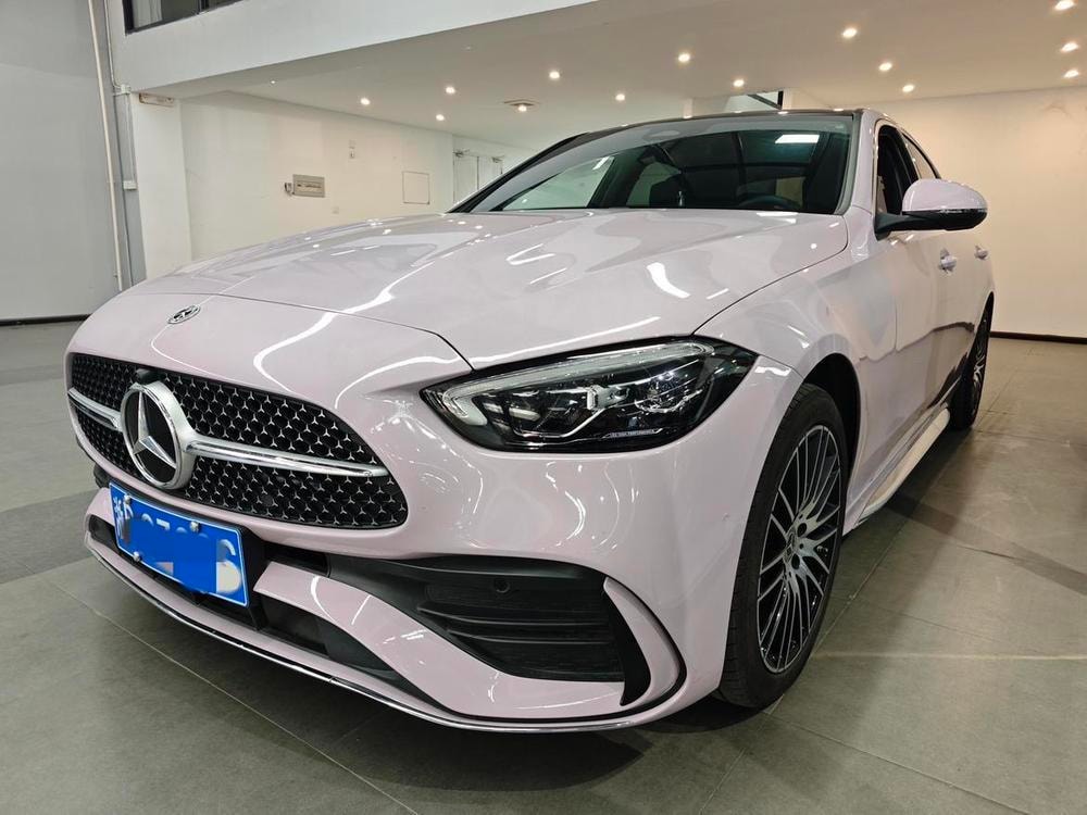 Mercedes-Benz C-Class 2023 — фото автомобиля