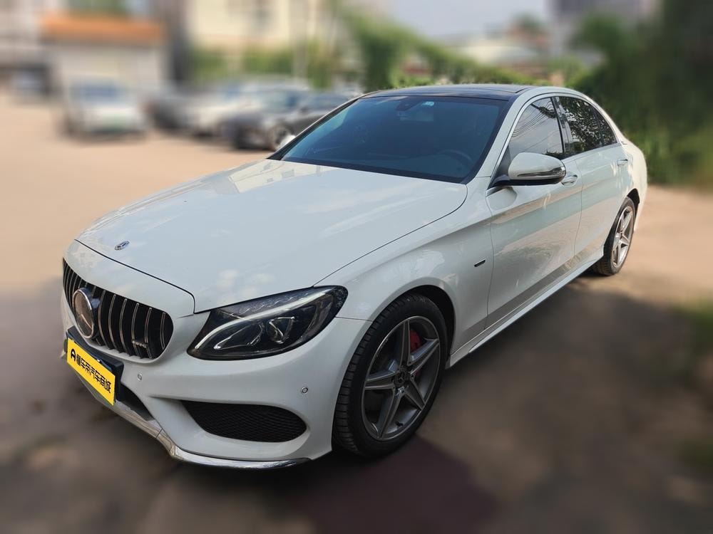Mercedes-Benz C-Class 2018 — фото автомобиля