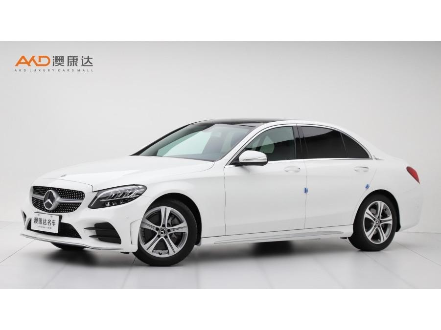 Mercedes-Benz C-Class 2019 — фото автомобиля