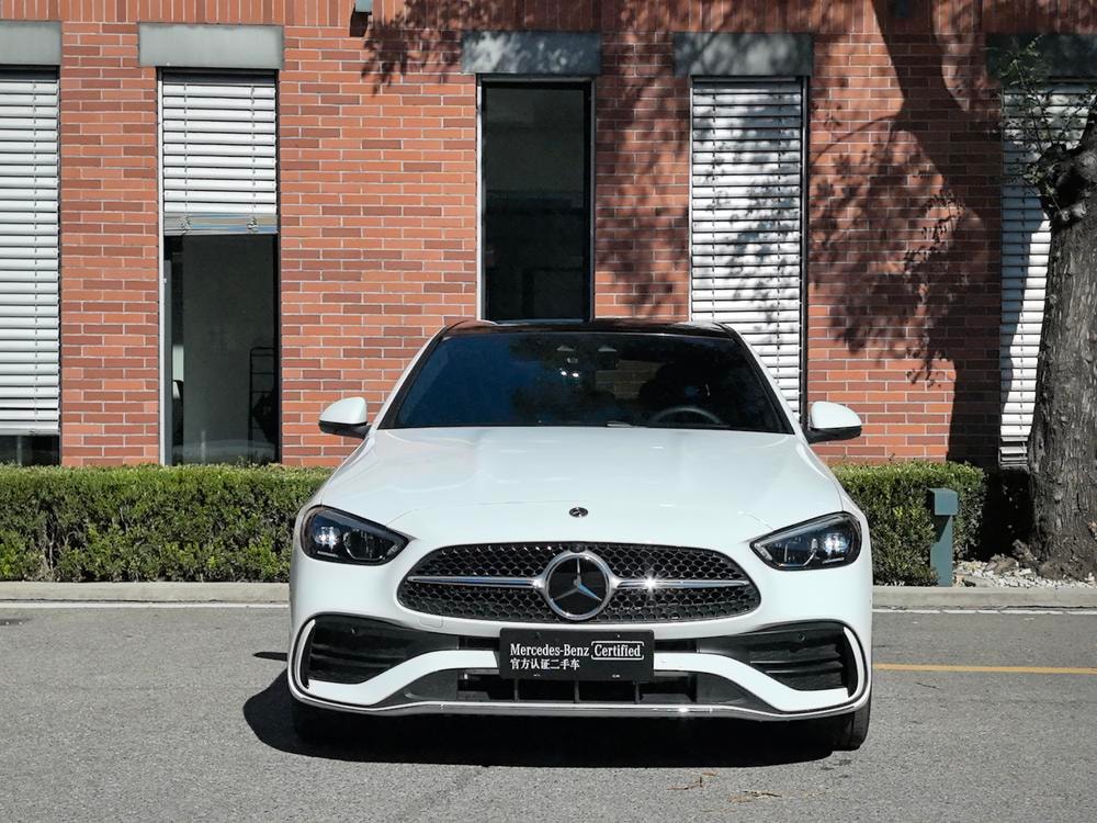 Mercedes-Benz C-Class 2026 — фото автомобиля