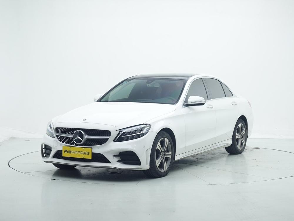 Mercedes-Benz C-Class 2020 — фото автомобиля