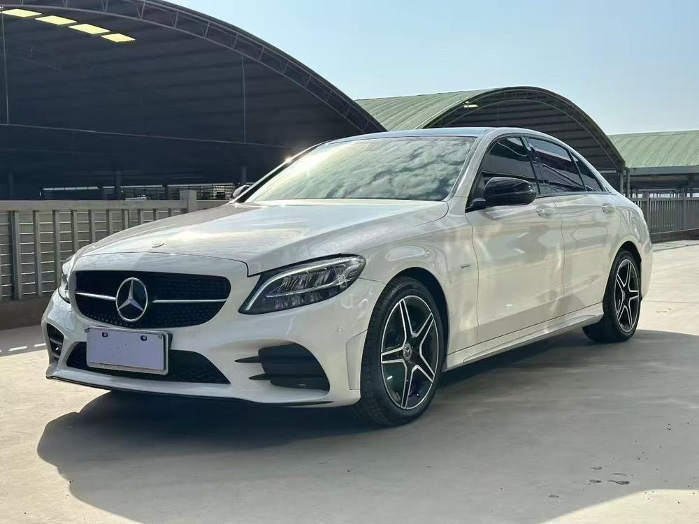Mercedes-Benz C-Class 2021 — фото автомобиля 1
