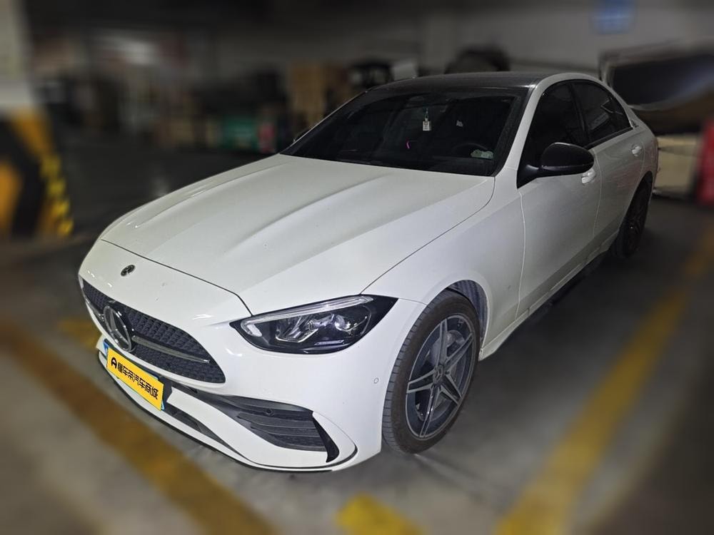 Mercedes-Benz C-Class 2024 — фото автомобиля