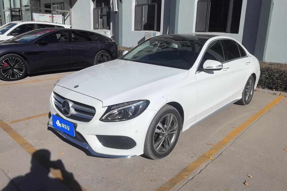 Mercedes-Benz C-Class 2016 — фото автомобиля