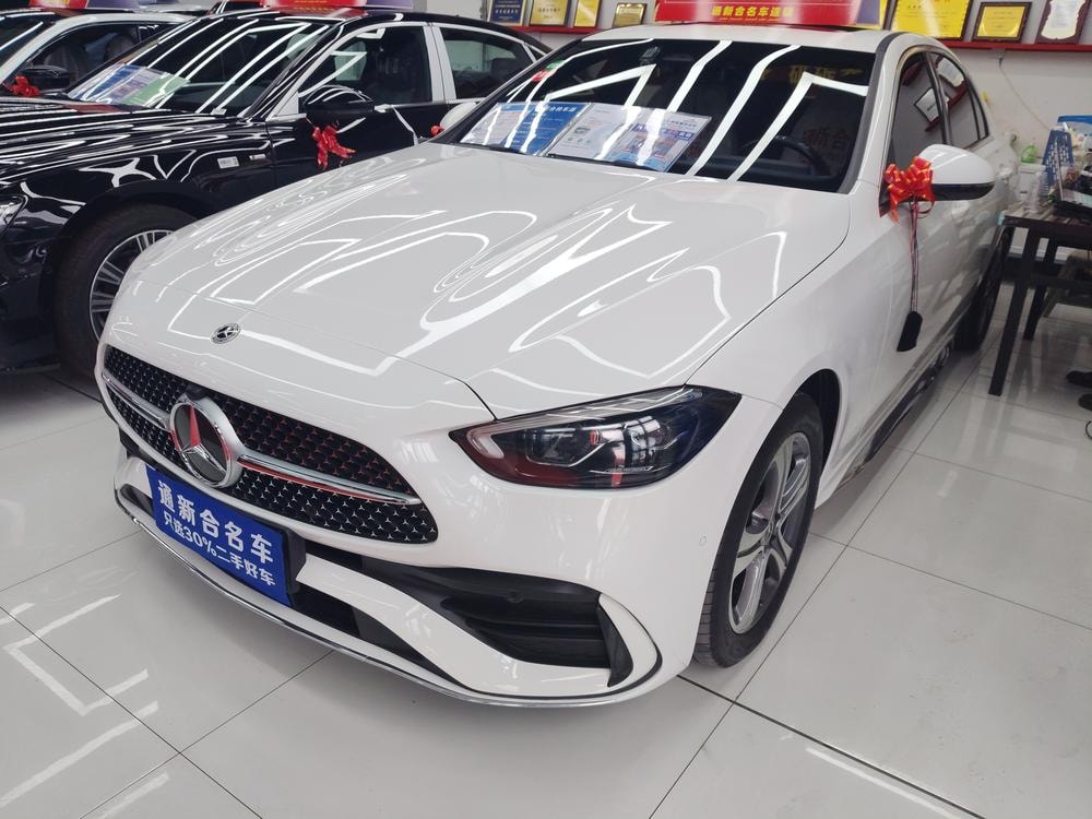 Mercedes-Benz C-Class 2022 — фото автомобиля