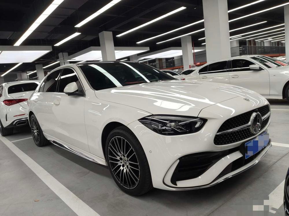 Mercedes-Benz C-Class 2022 — фото автомобиля 1