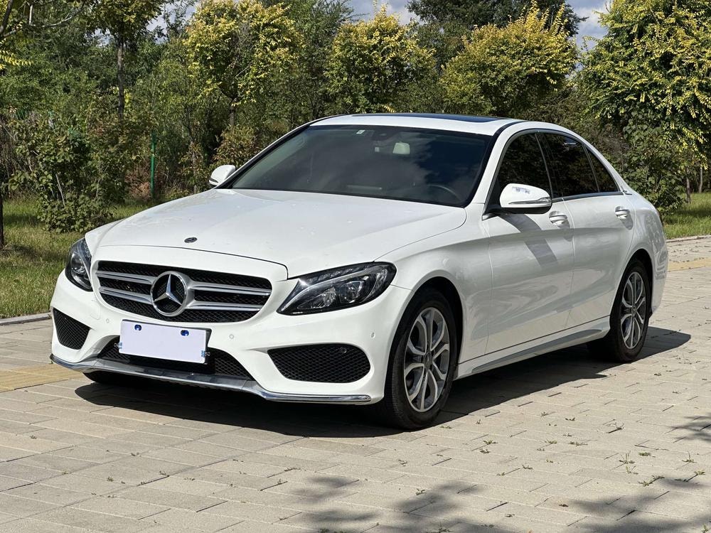 Mercedes-Benz C-Class 2018 — фото автомобиля 1