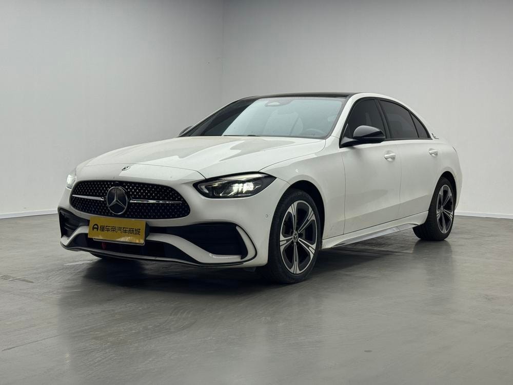 Mercedes-Benz C-Class 2022 — фото автомобиля 1