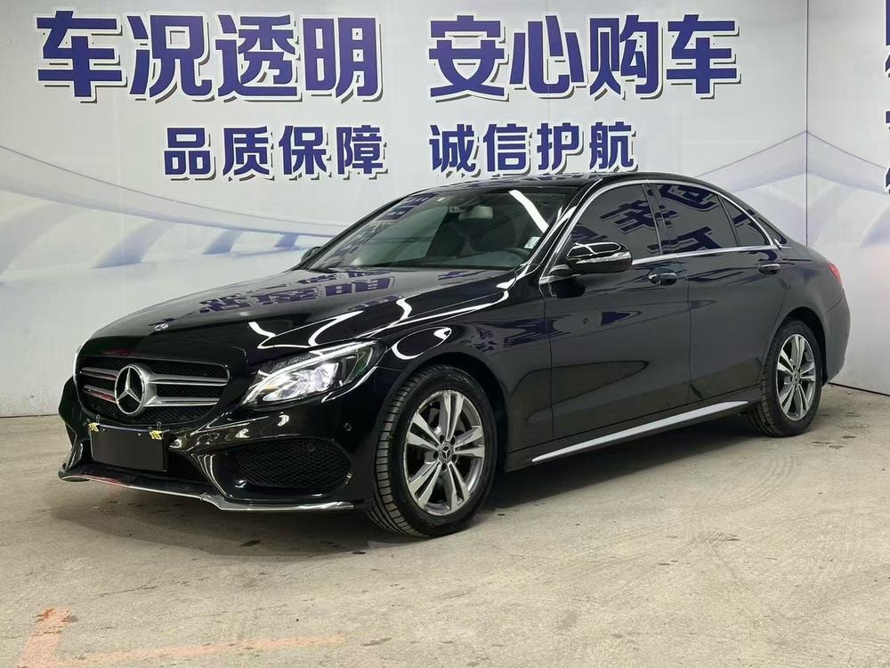 Mercedes-Benz C-Class 2018 — фото автомобиля 1