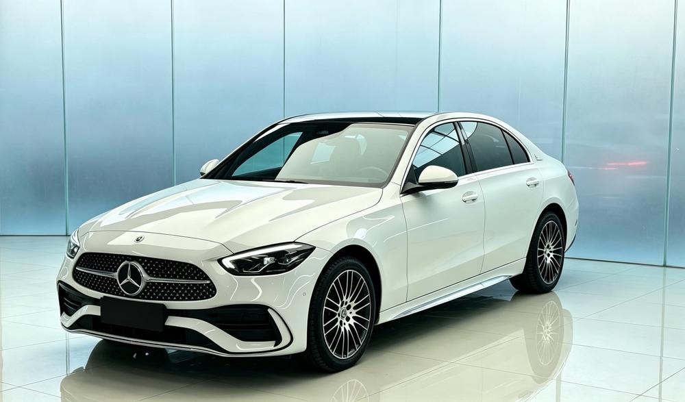 Mercedes-Benz C-Class 2022 — фото автомобиля 1