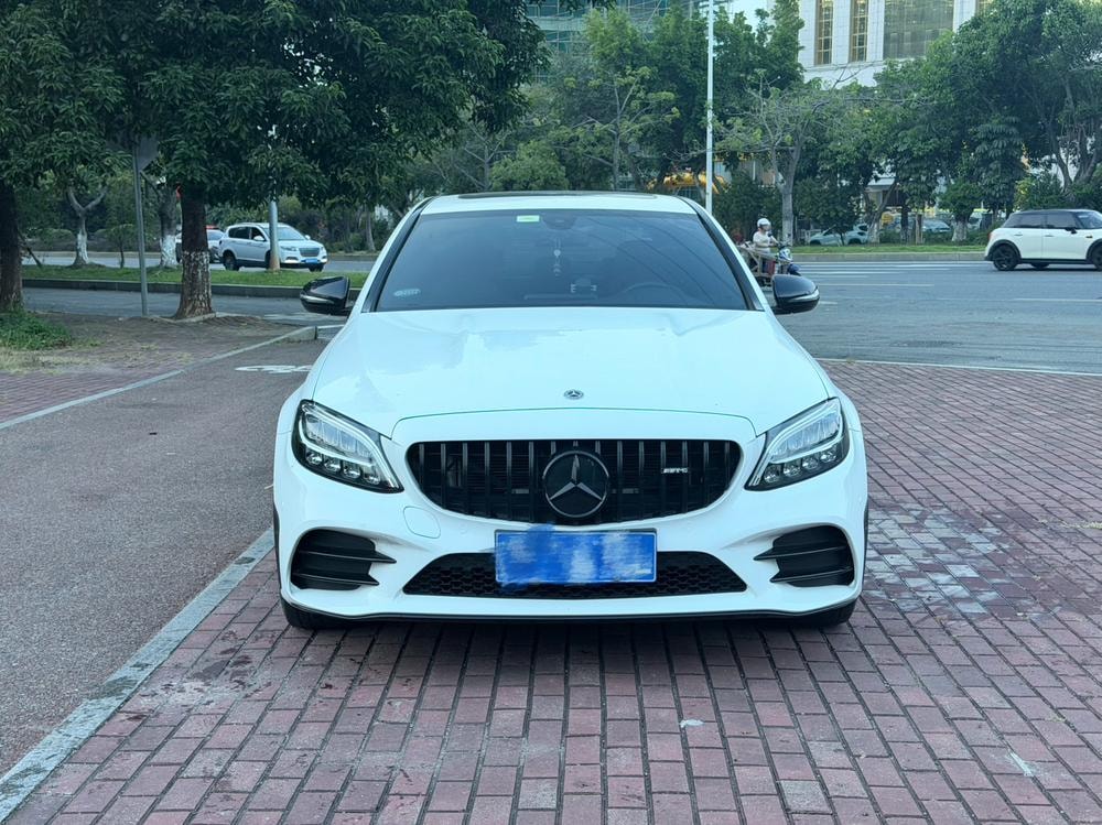 Mercedes-Benz C-Class 2021 — фото автомобиля 1