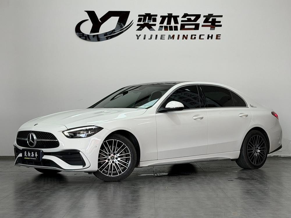 Mercedes-Benz C-Class 2022 — фото автомобиля 1