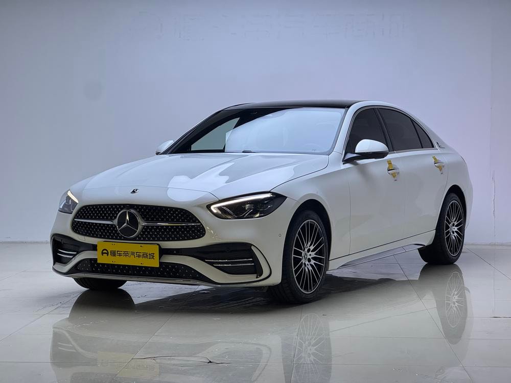 Mercedes-Benz C-Class 2025 — фото автомобиля