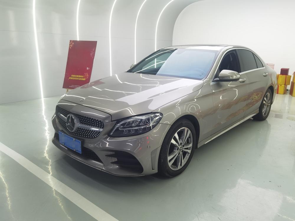 Mercedes-Benz C-Class 2019 — фото автомобиля 1
