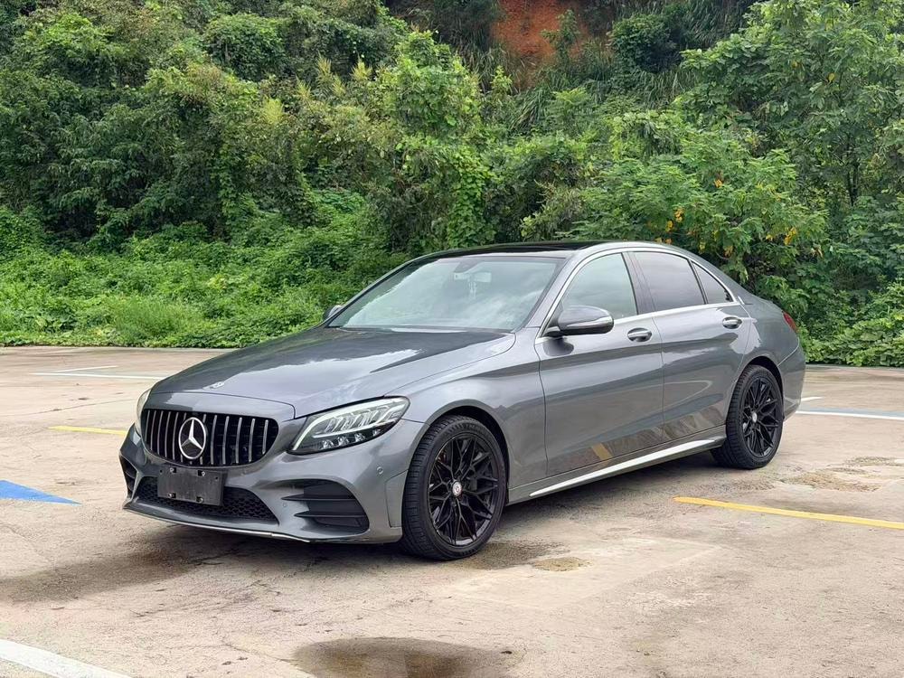 Mercedes-Benz C-Class 2019 — фото автомобиля 1