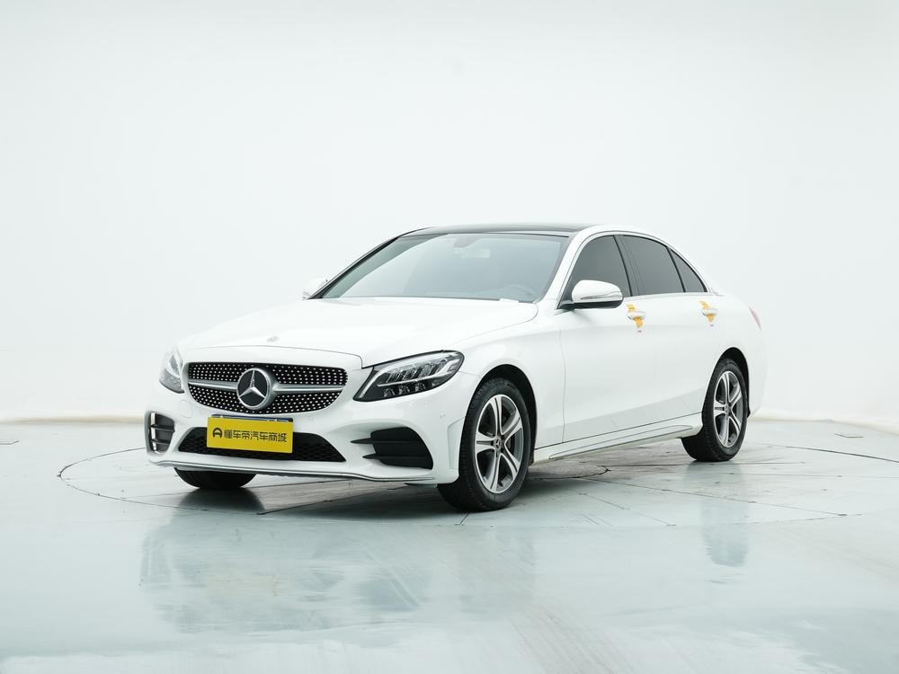 Mercedes-Benz C-Class 2019 — фото автомобиля 1