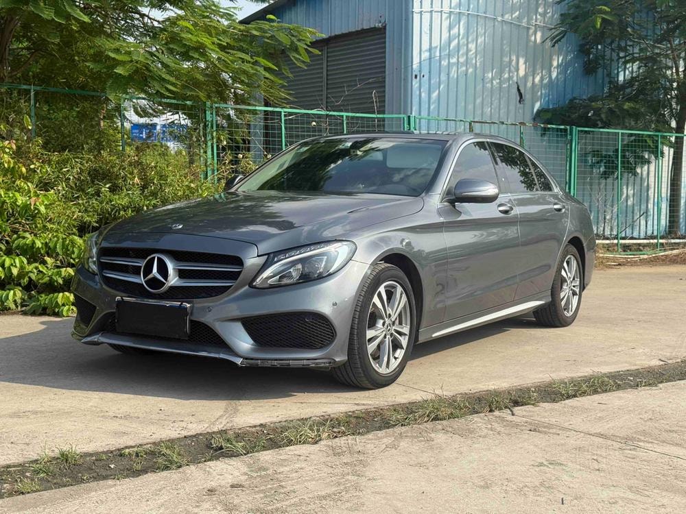 Mercedes-Benz C-Class 2018 — фото автомобиля 1