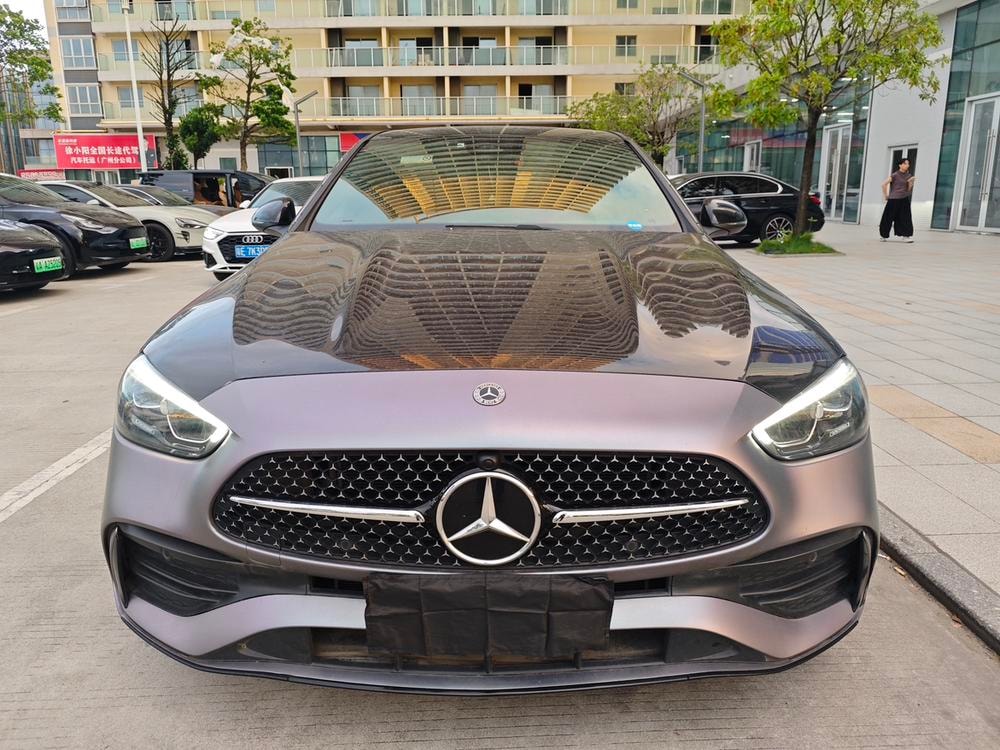 Mercedes-Benz C-Class 2023 — фото автомобиля 1