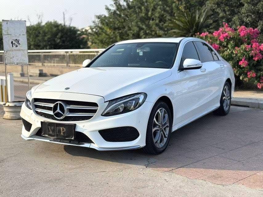 Mercedes-Benz C-Class 2018 — фото автомобиля 1