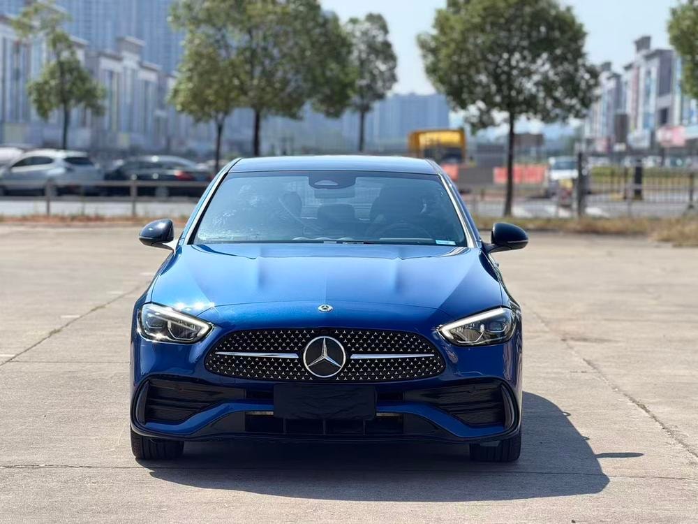 Mercedes-Benz C-Class 2022 — фото автомобиля