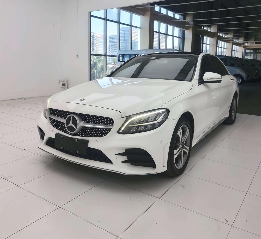 Mercedes-Benz C-Class 2019 — фото автомобиля 1