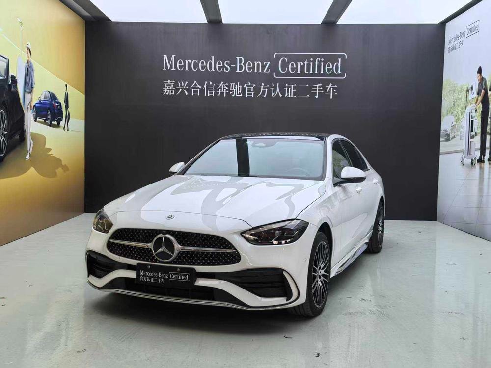 Mercedes-Benz C-Class 2024 — фото автомобиля 1