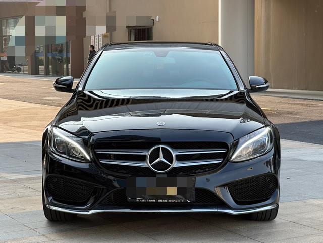 Mercedes-Benz C-Class 2018 — фото автомобиля 1
