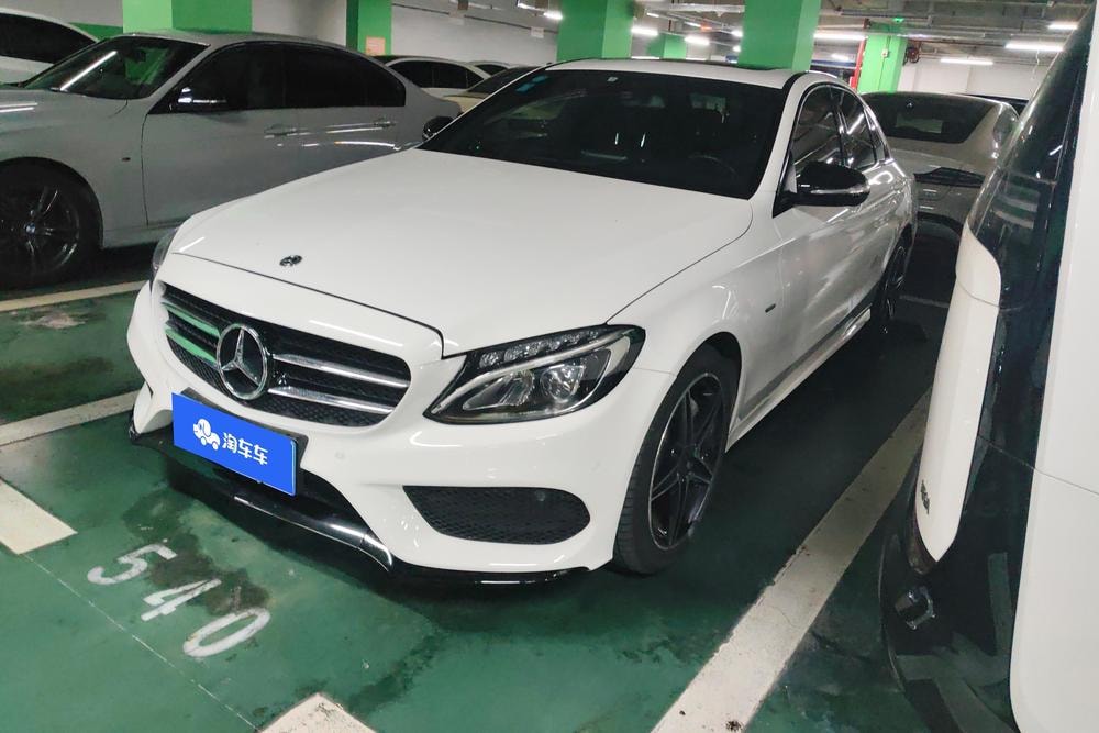 Mercedes-Benz C-Class 2018 — фото автомобиля 1