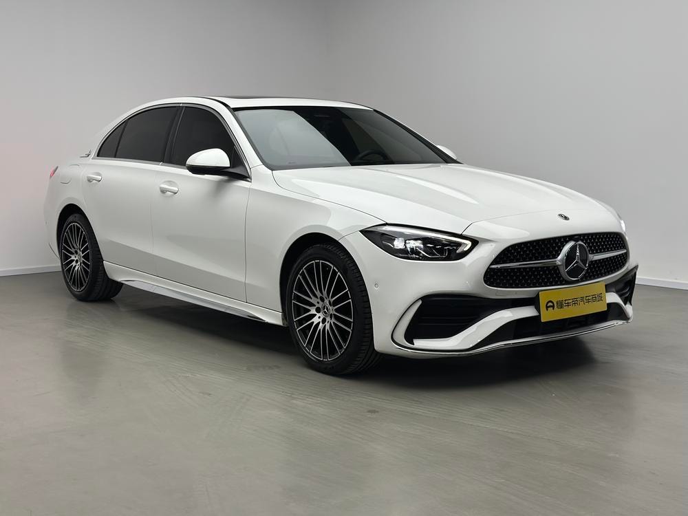 Mercedes-Benz C-Class 2023 — фото автомобиля 1