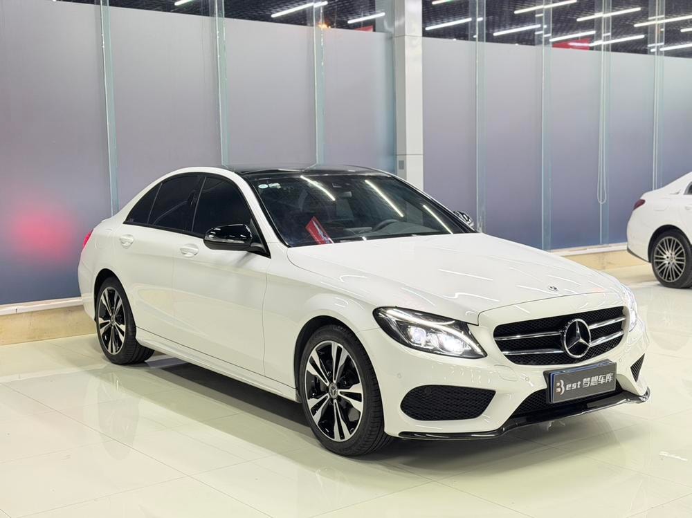 Mercedes-Benz C-Class 2018 — фото автомобиля