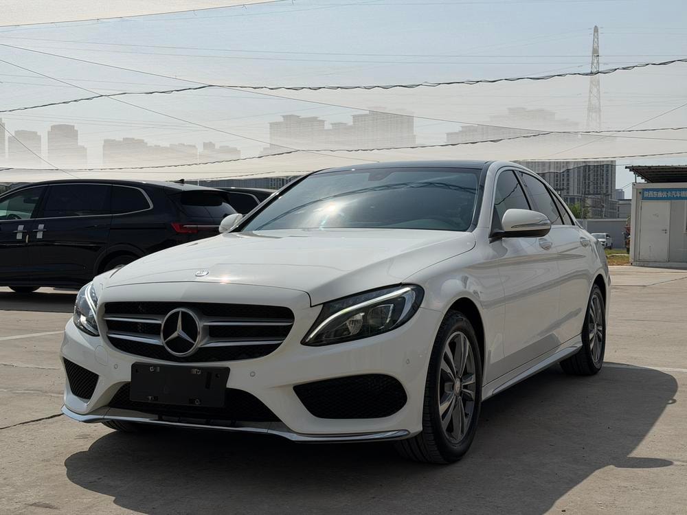 Mercedes-Benz C-Class 2016 — фото автомобиля