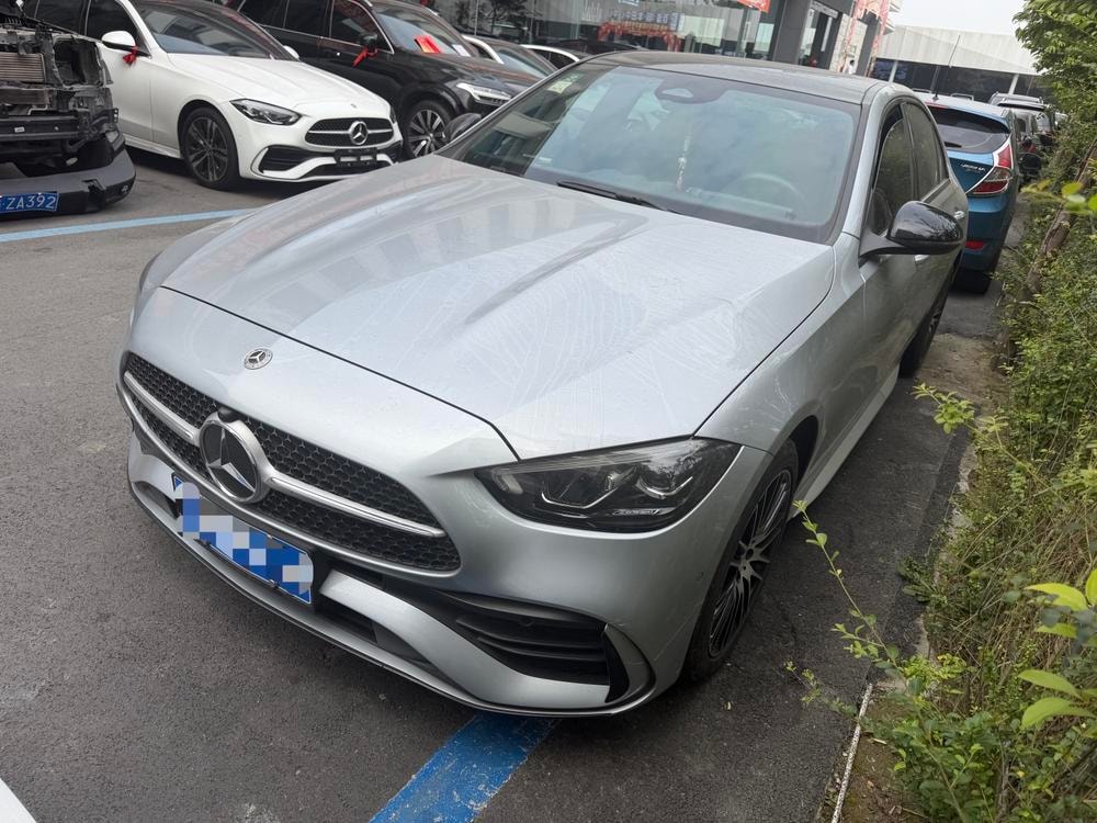 Mercedes-Benz C-Class 2022 — фото автомобиля 1