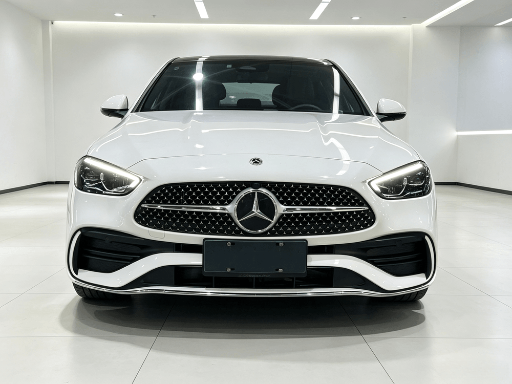 Mercedes-Benz C-Class 2022 — фото автомобиля