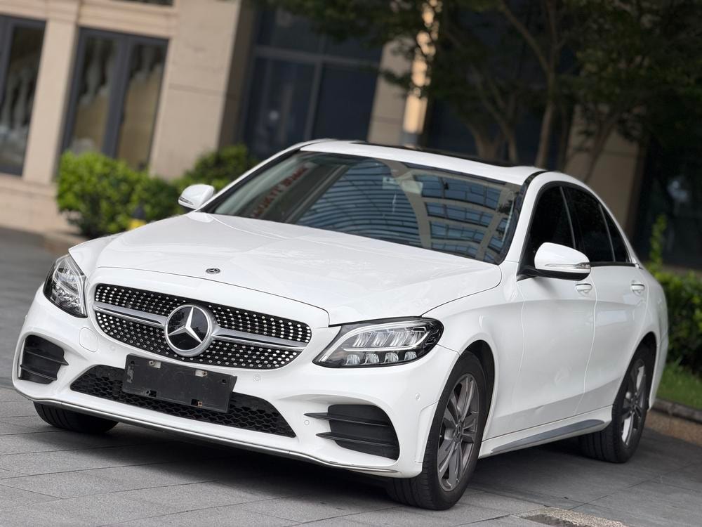 Mercedes-Benz C-Class 2020 — фото автомобиля 1