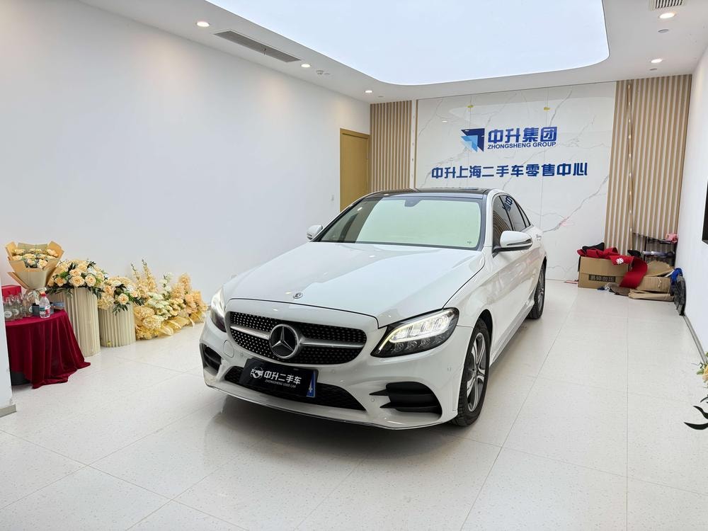 Mercedes-Benz C-Class 2021 — фото автомобиля 1