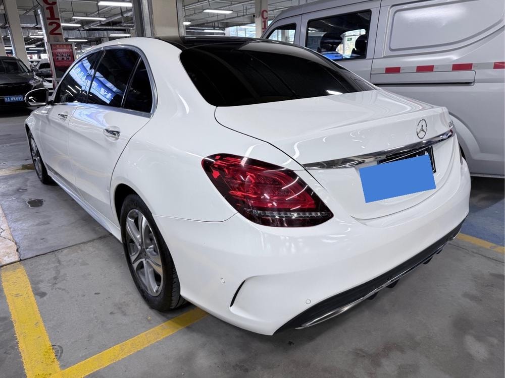 Mercedes-Benz C-Class 2019 — фото автомобиля 1