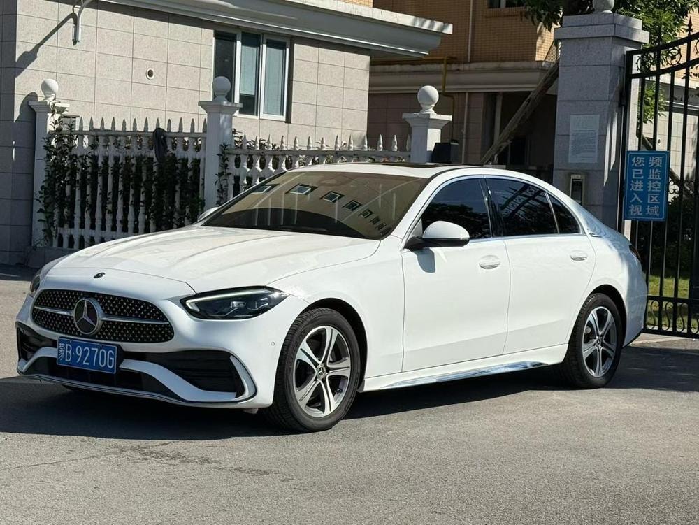 Mercedes-Benz C-Class 2022 — фото автомобиля 1