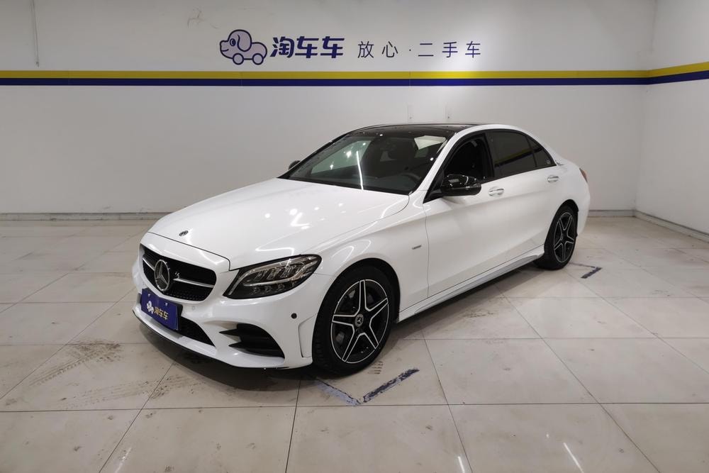Mercedes-Benz C-Class 2021 — фото автомобиля 1