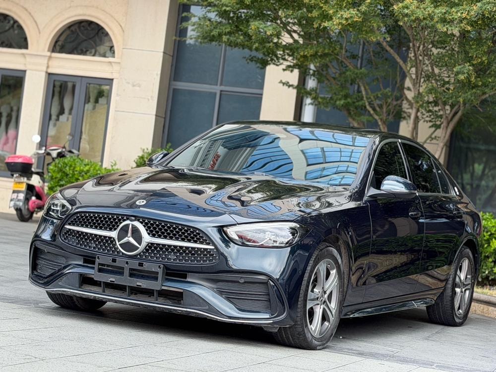 Mercedes-Benz C-Class 2022 — фото автомобиля 1