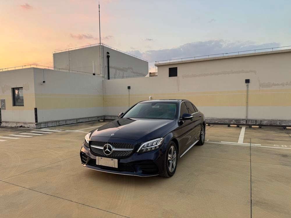 Mercedes-Benz C-Class 2019 — фото автомобиля 1
