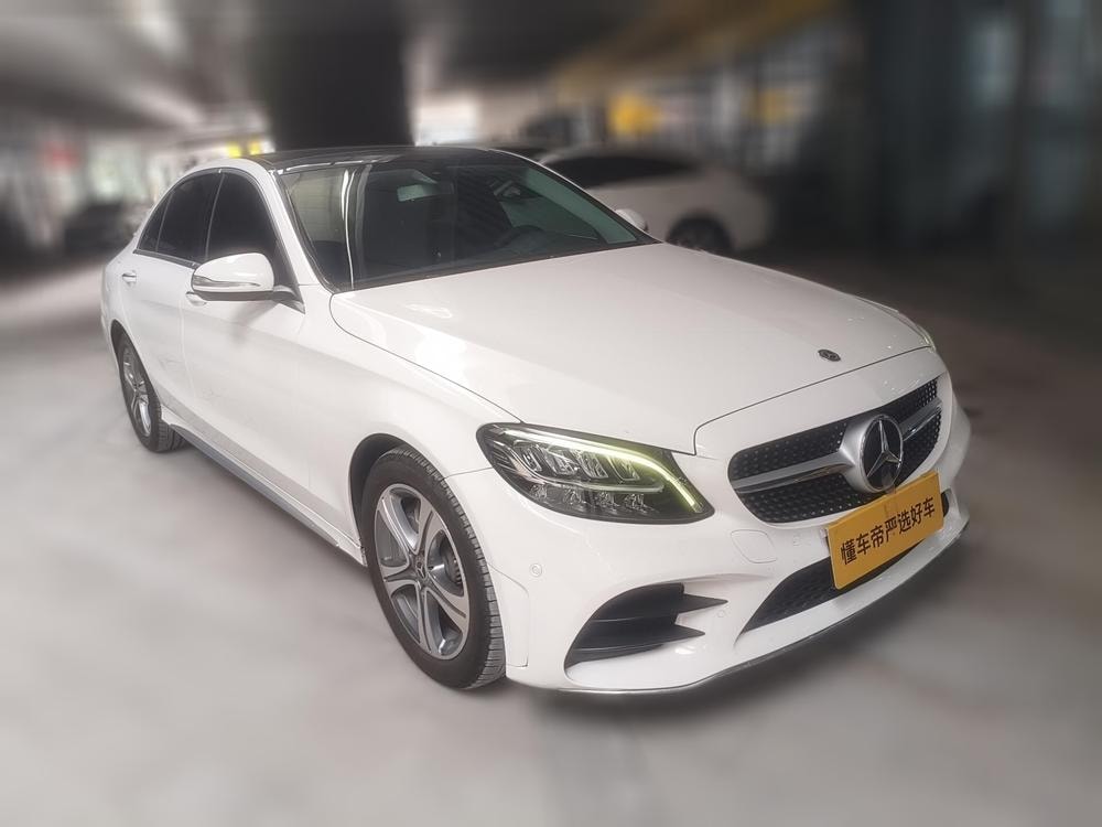 Mercedes-Benz C-Class 2019 — фото автомобиля 1