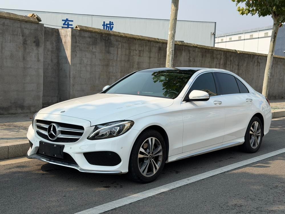 Mercedes-Benz C-Class 2018 — фото автомобиля 1