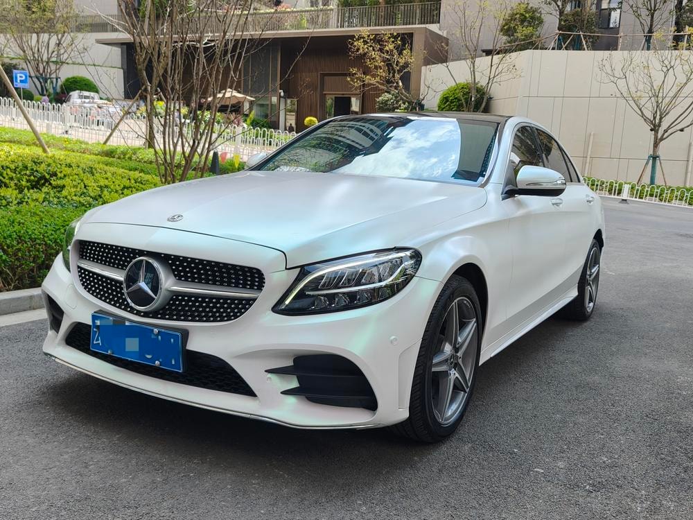 Mercedes-Benz C-Class 2019 — фото автомобиля 1