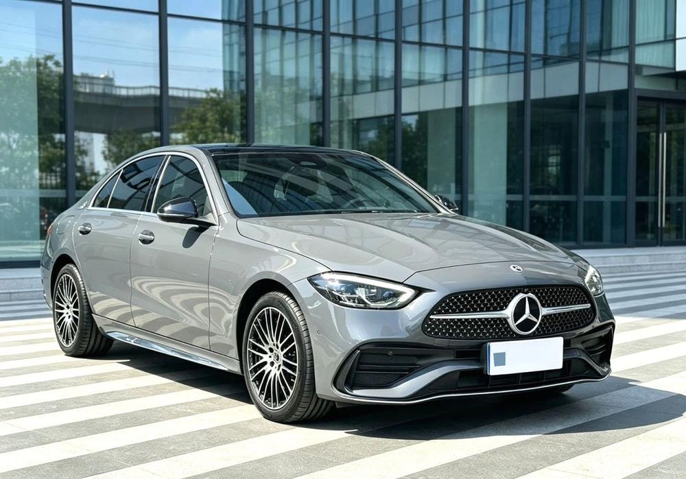 Mercedes-Benz C-Class 2022 — фото автомобиля 1