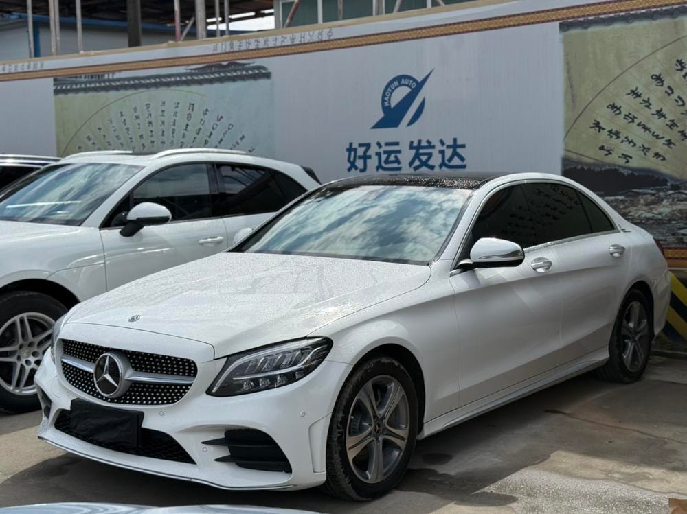 Mercedes-Benz C-Class 2020 — фото автомобиля