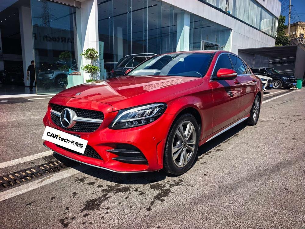 Mercedes-Benz C-Class 2020 — фото автомобиля 1
