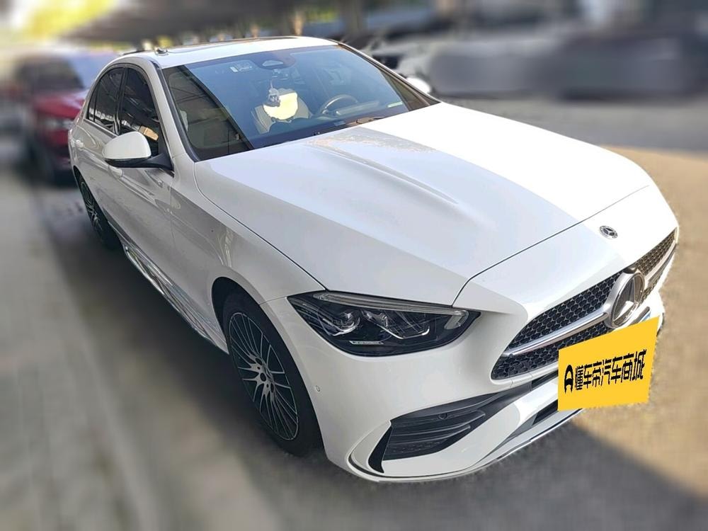 Mercedes-Benz C-Class 2023 — фото автомобиля 1