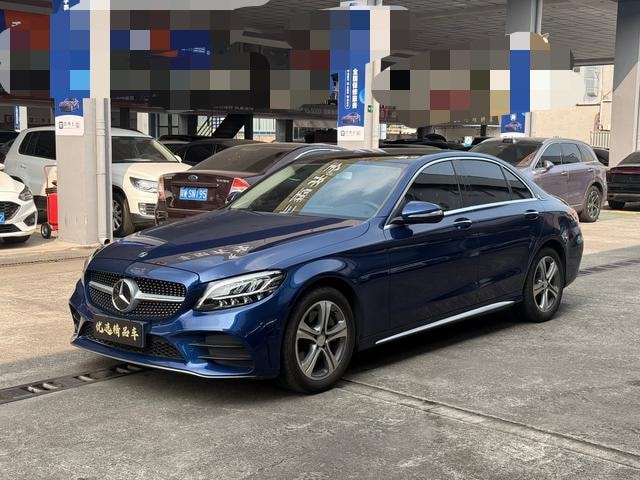 Mercedes-Benz C-Class 2020 — фото автомобиля