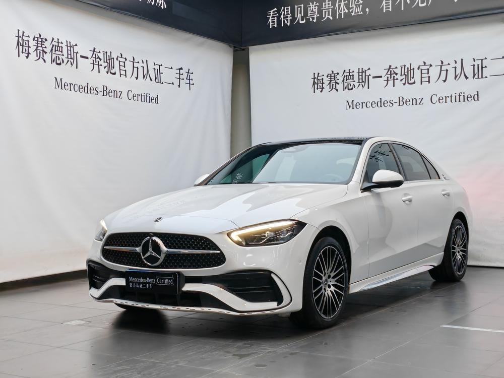 Mercedes-Benz C-Class 2024 — фото автомобиля 1